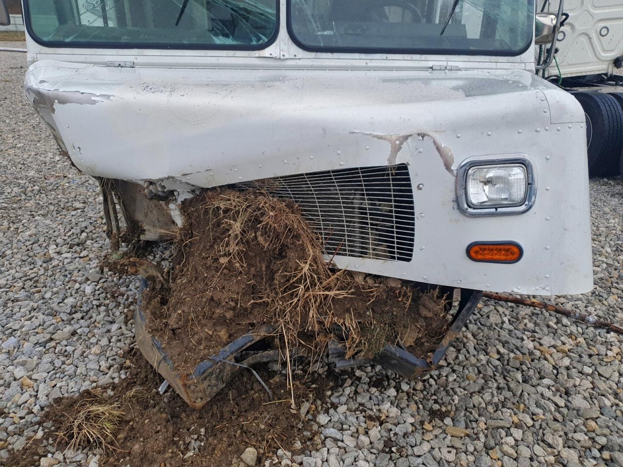 2020 FORD F550 DELIVERY TRUCK photo 12