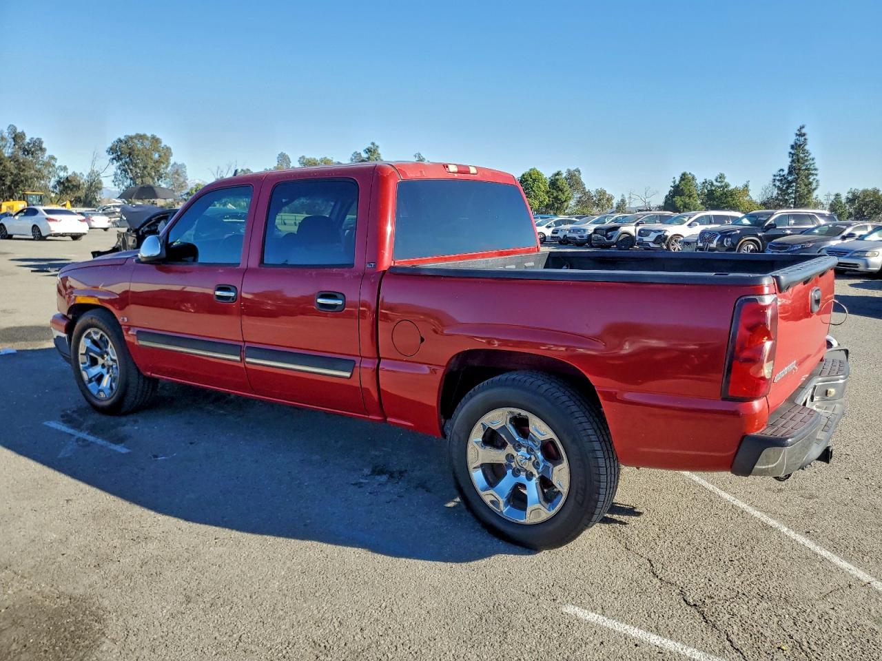 2006 CHEVROLET SILVERADO C1500 photo 2
