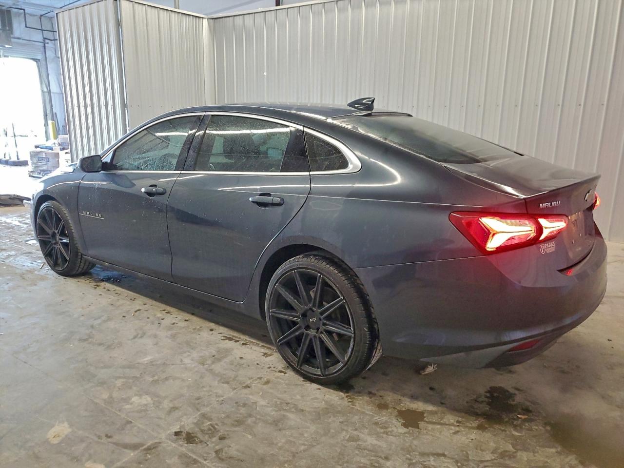 2020 CHEVROLET MALIBU LT photo 2