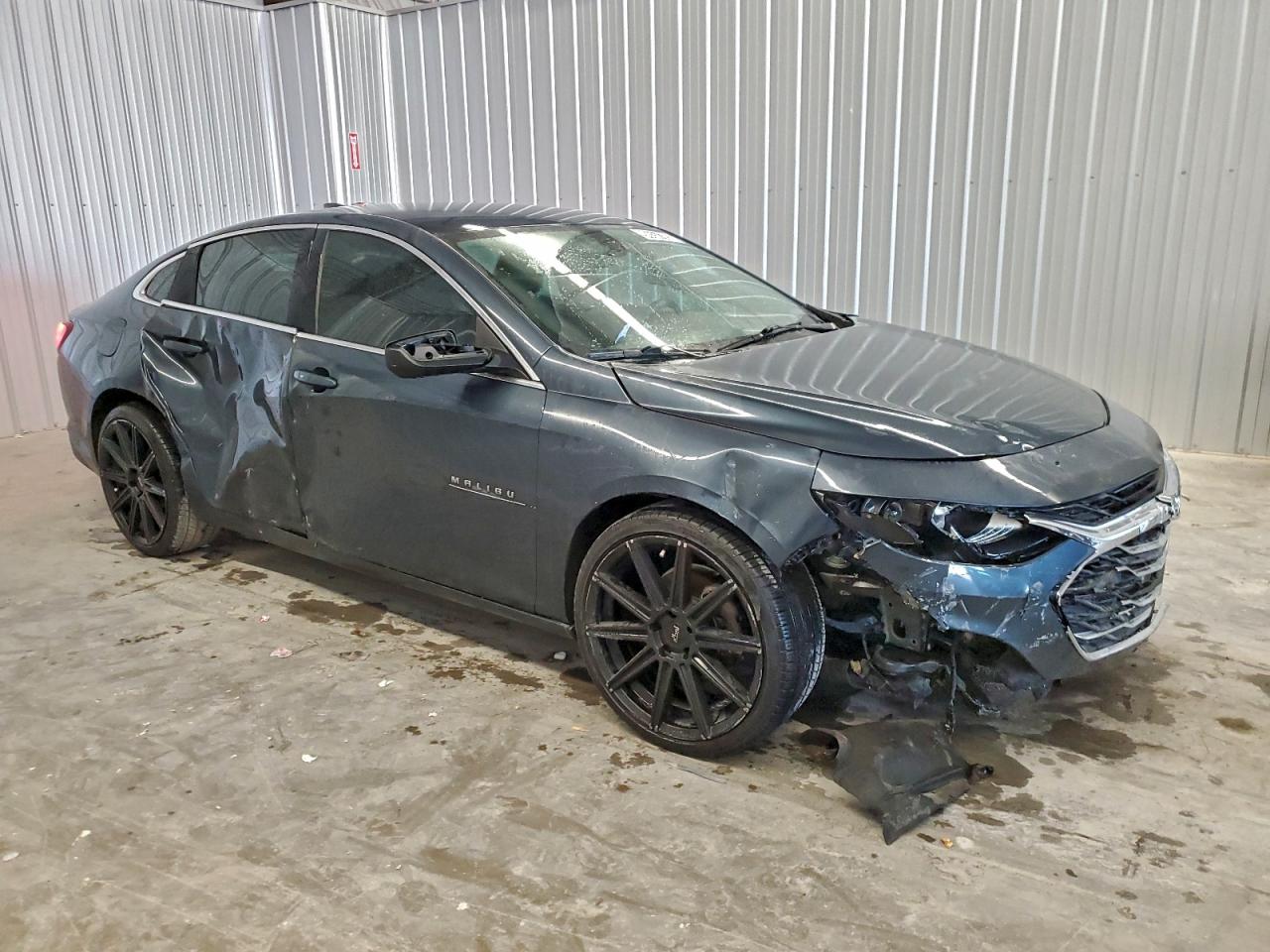 2020 CHEVROLET MALIBU LT photo 4