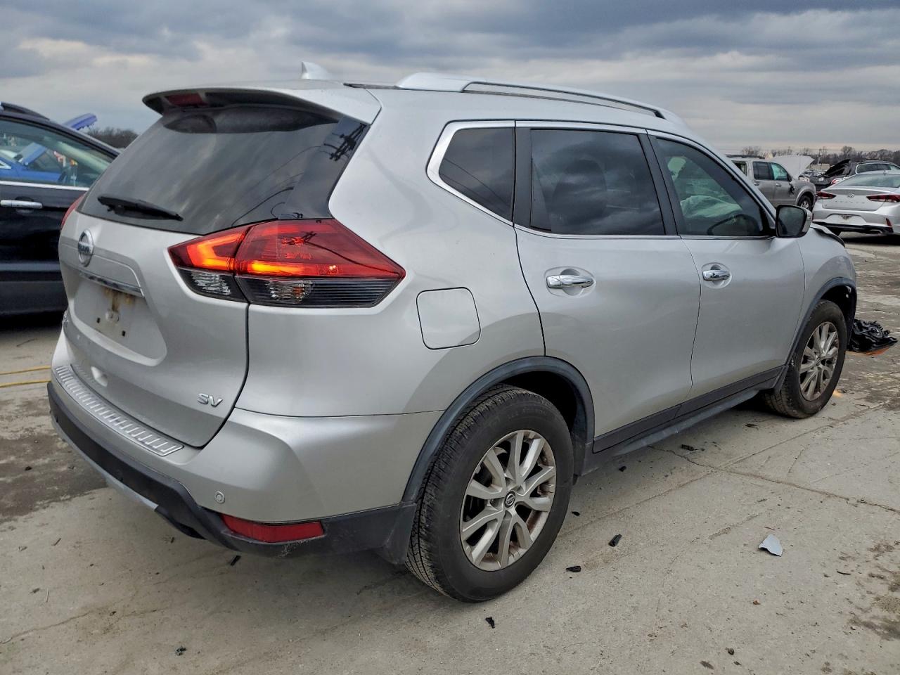 2020 NISSAN ROGUE S photo 3