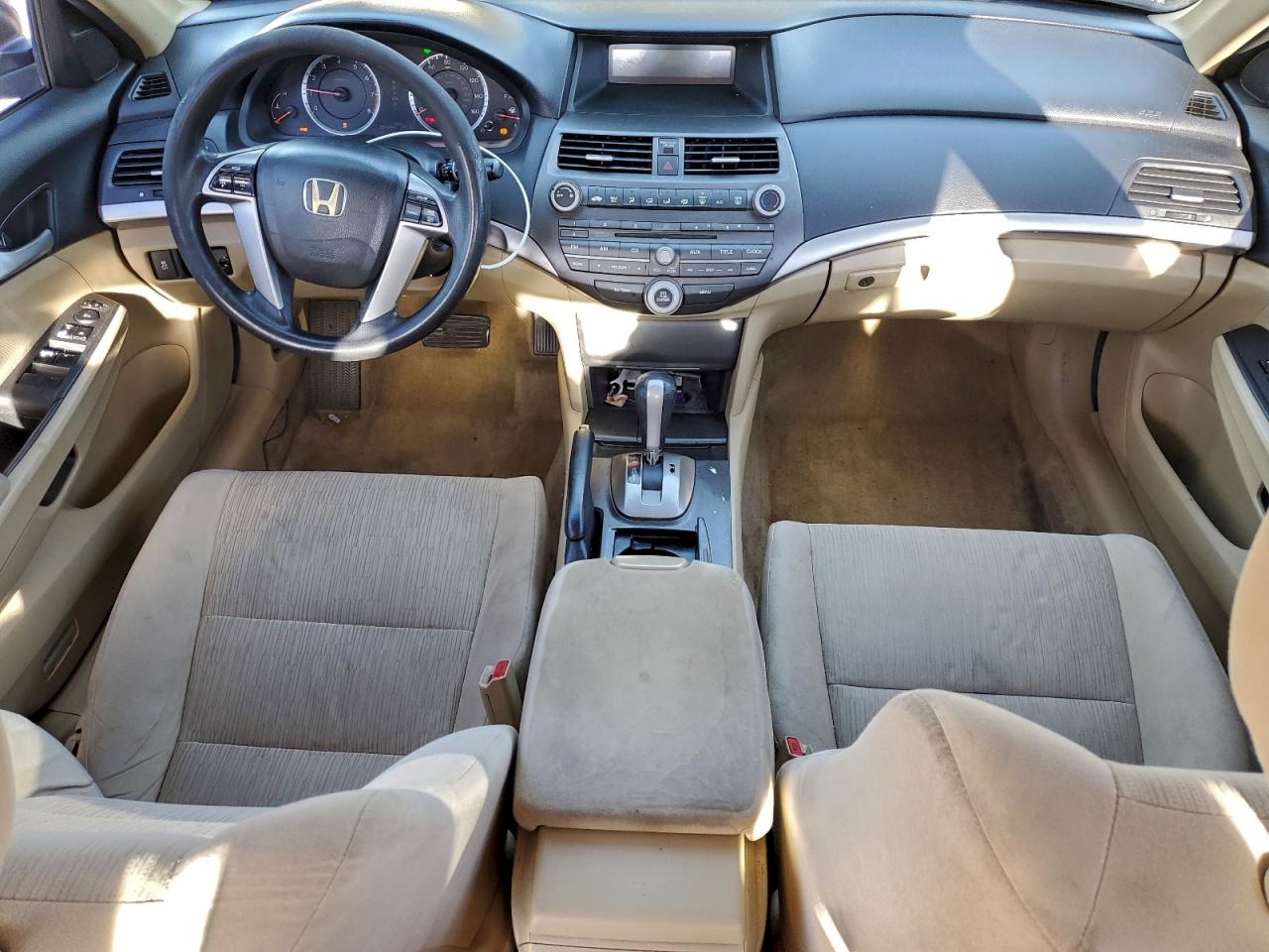 2012 HONDA ACCORD LX photo 8