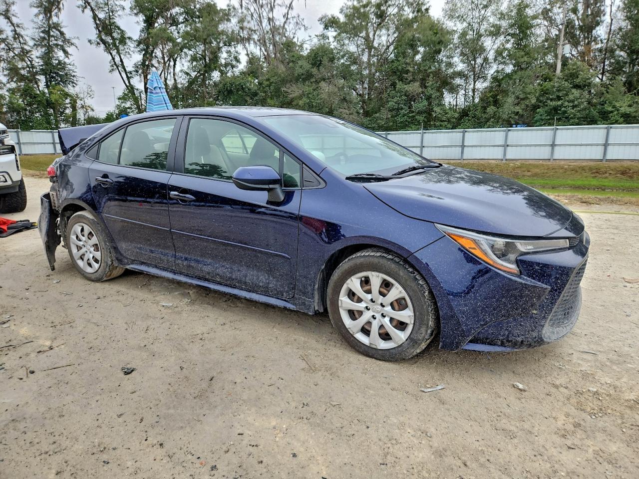 2021 TOYOTA COROLLA LE photo 4