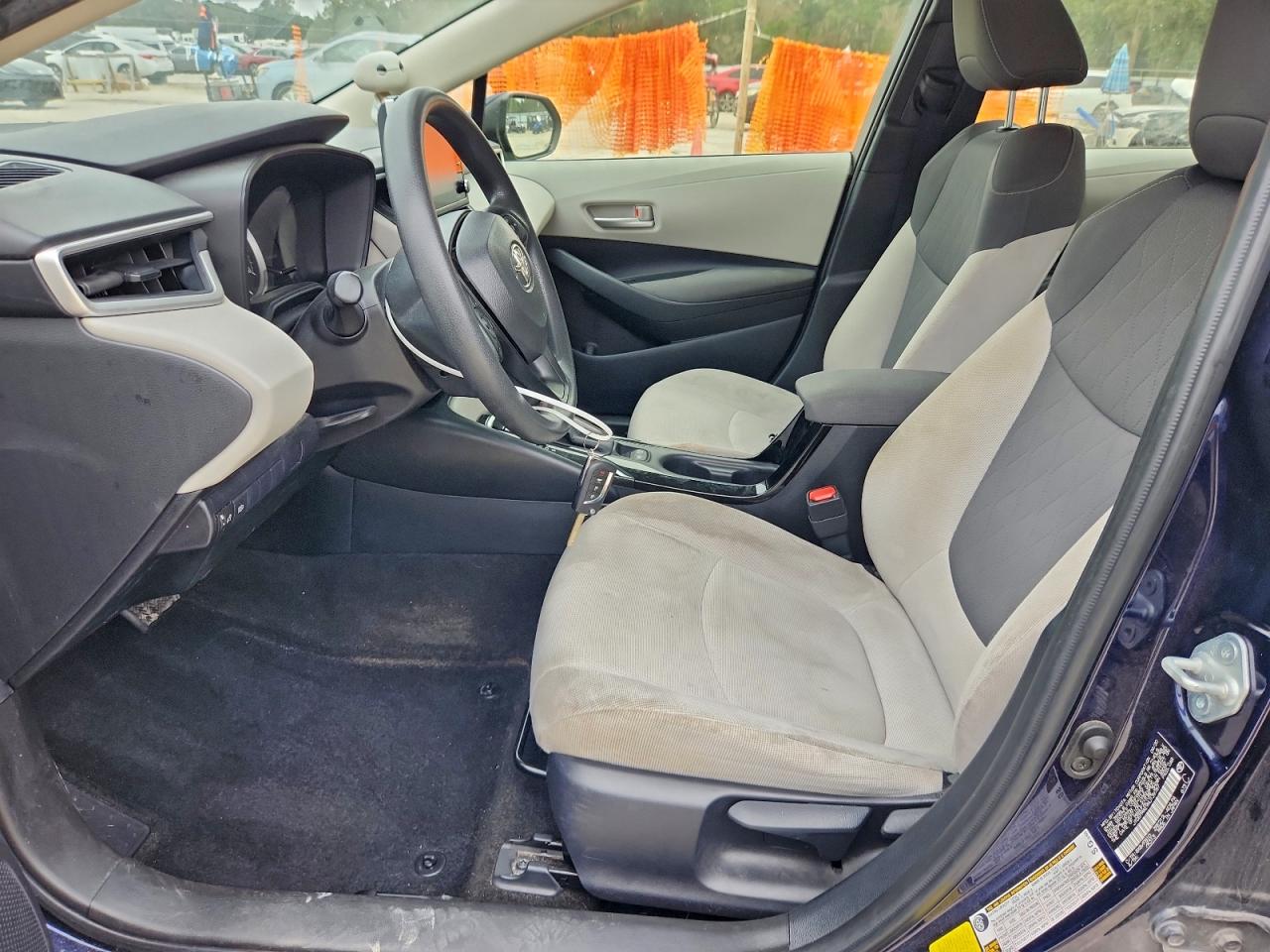 2021 TOYOTA COROLLA LE photo 7