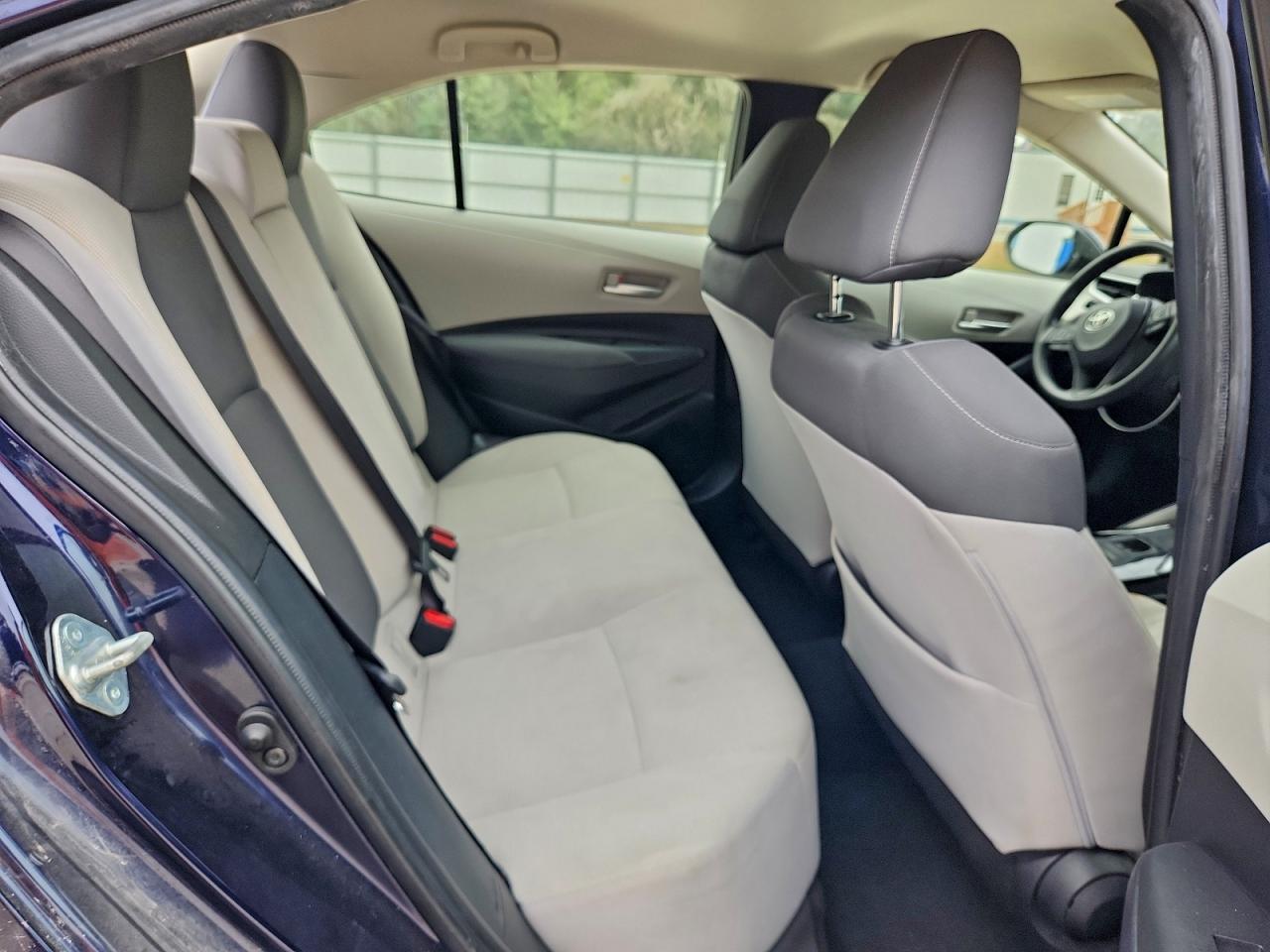 2021 TOYOTA COROLLA LE photo 10
