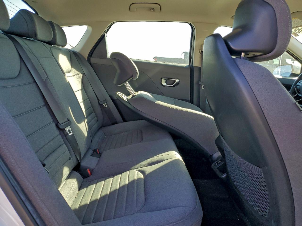 2025 KIA K4 EX photo 10