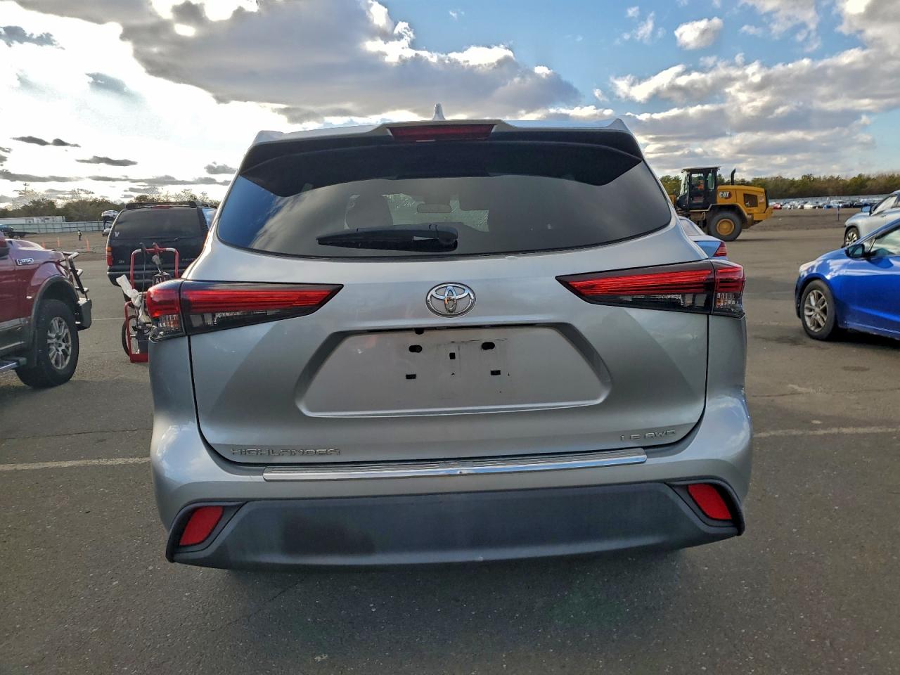 2020 TOYOTA HIGHLANDER L photo 6