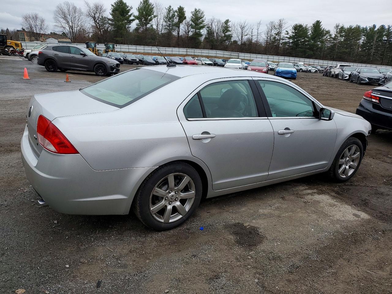 2010 MERCURY MILAN PREMIER photo 3