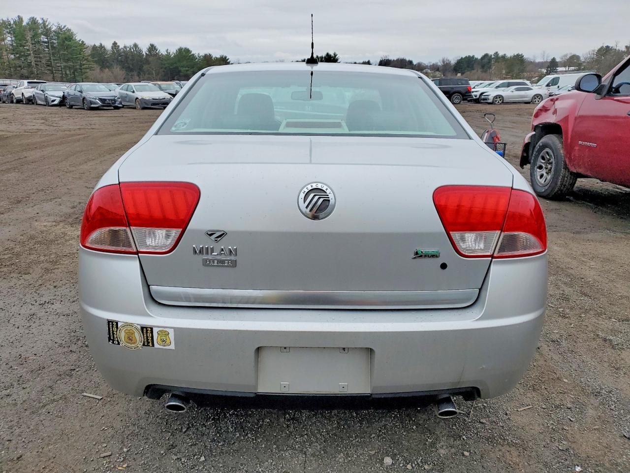 2010 MERCURY MILAN PREMIER photo 6