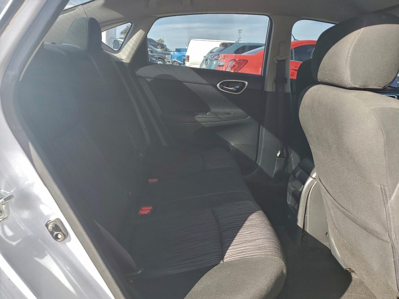 2019 NISSAN SENTRA S photo 10