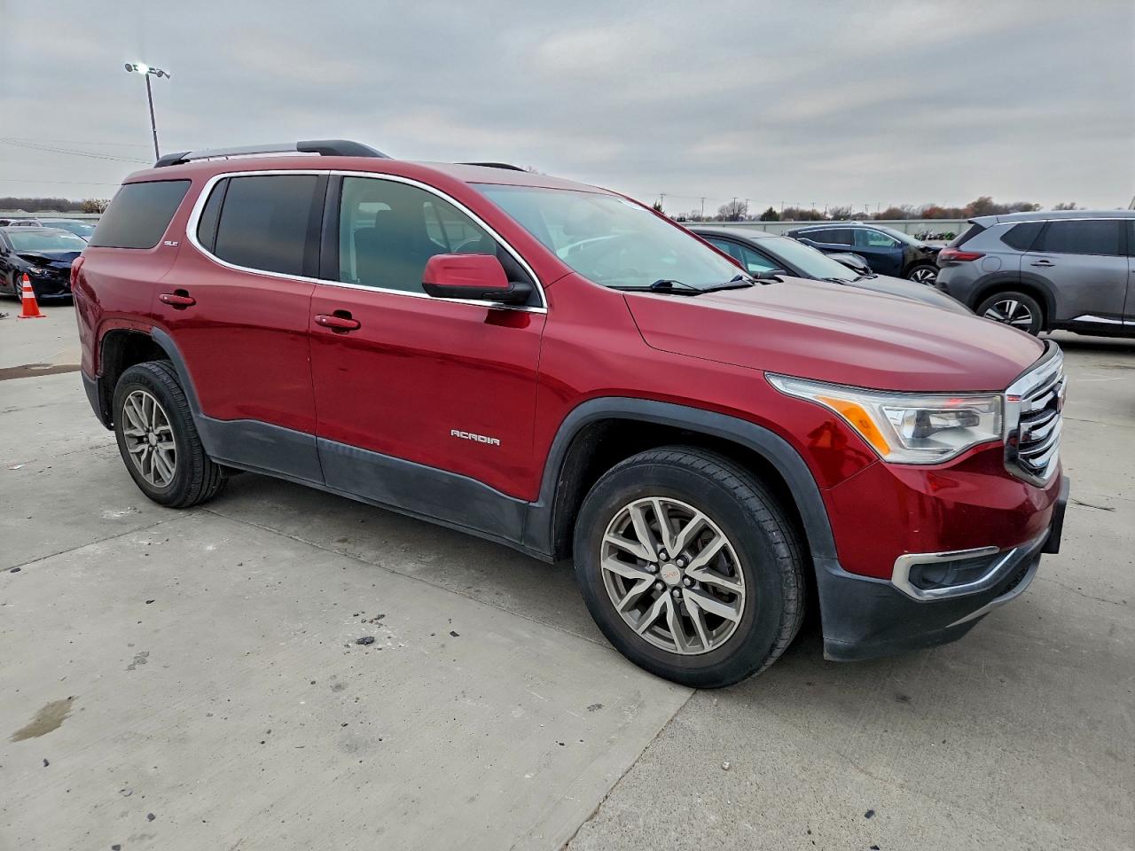 2019 GMC ACADIA SLE photo 4