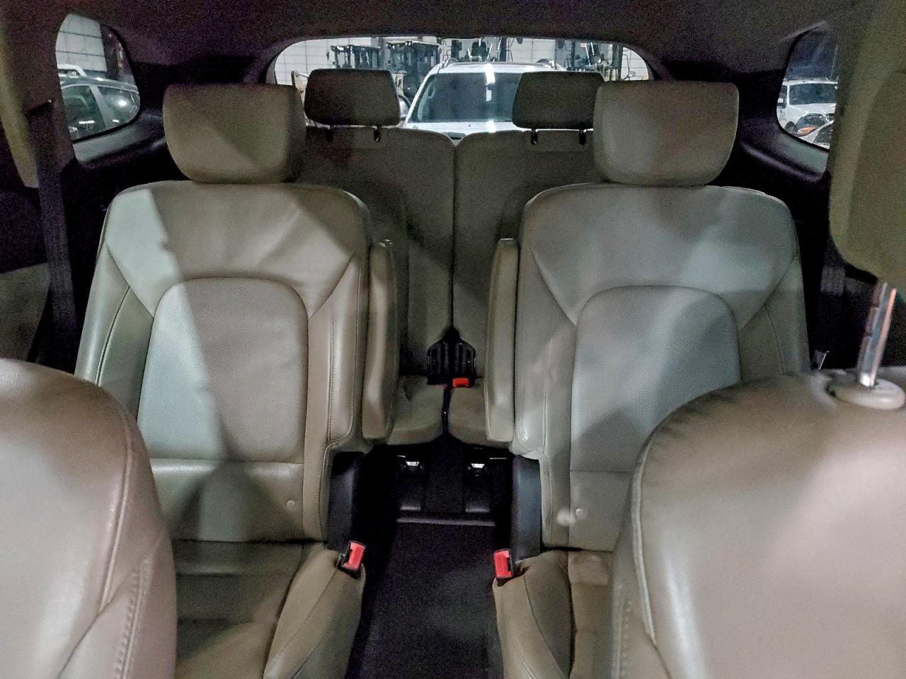 2016 HYUNDAI SANTA FE SE photo 10