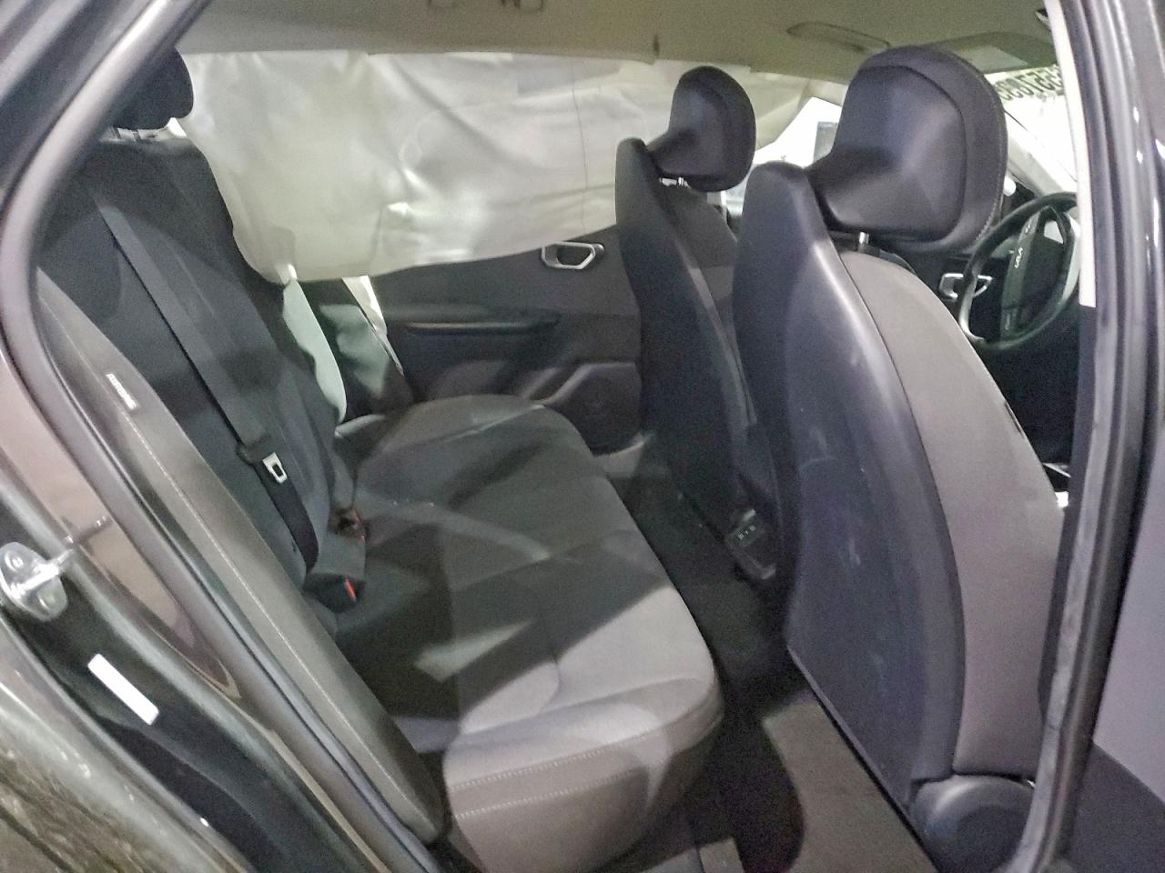 2025 KIA K4 LXS photo 10