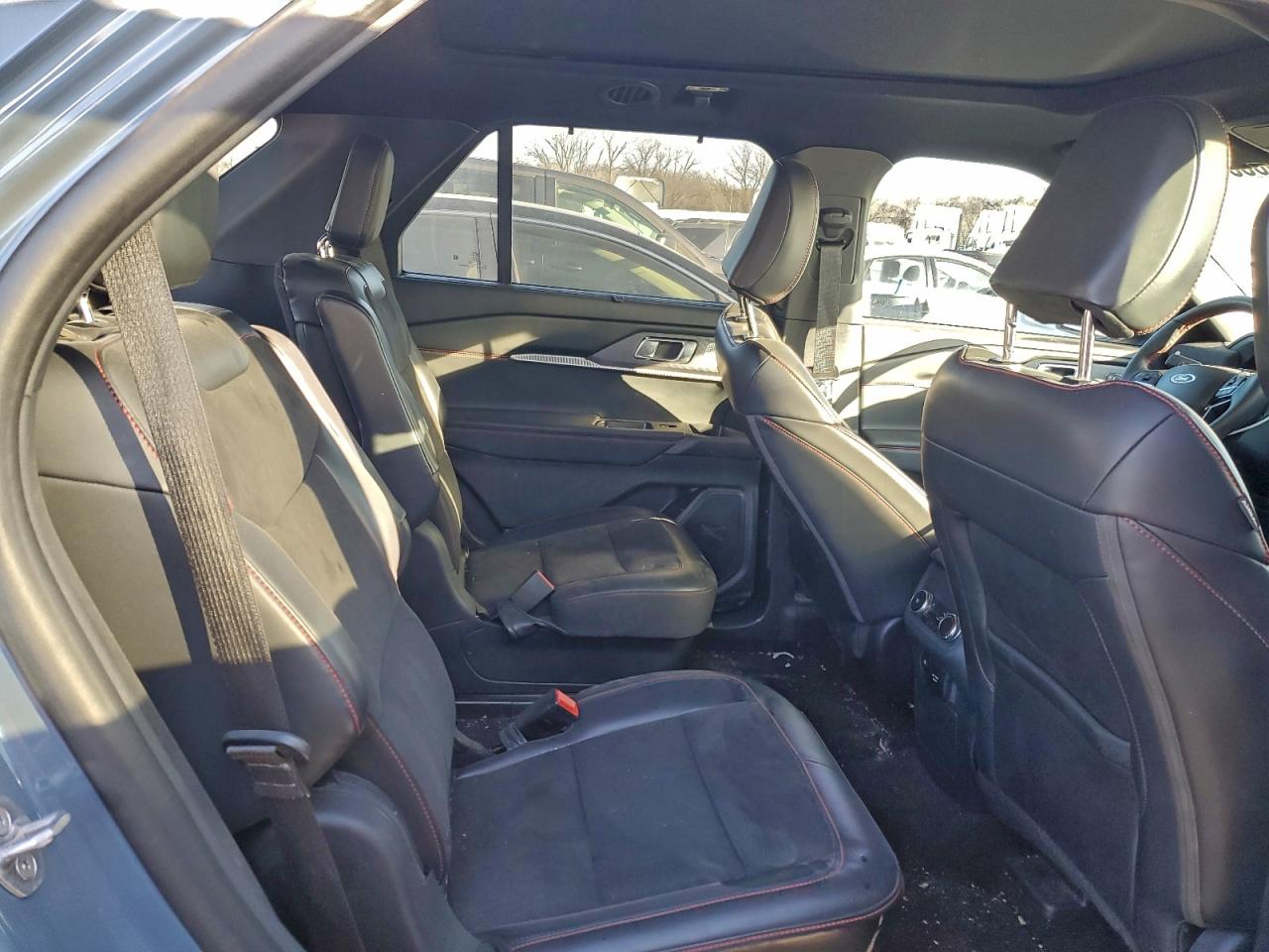 2025 FORD EXPLORER ST photo 11