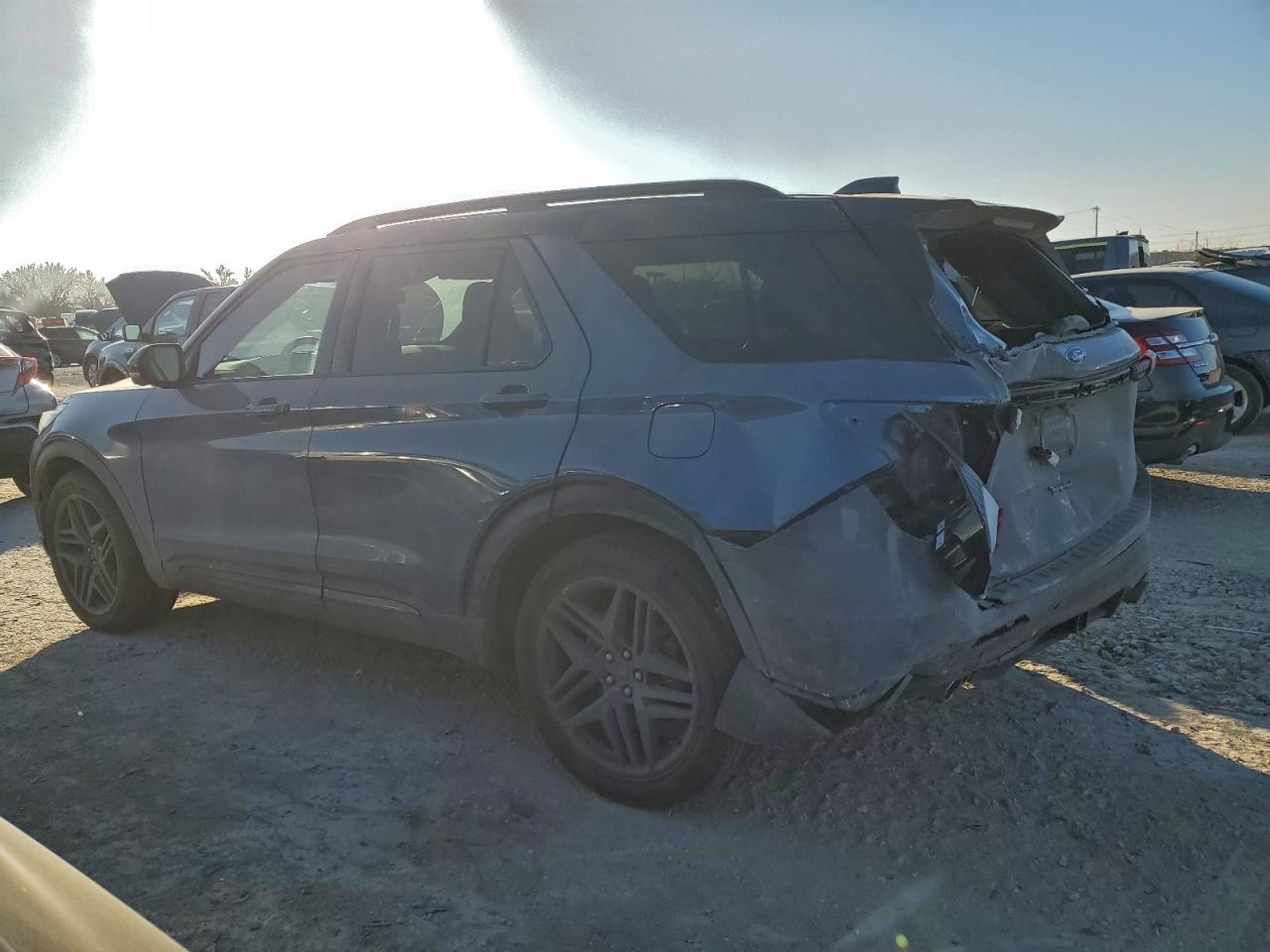 2025 FORD EXPLORER ST photo 2