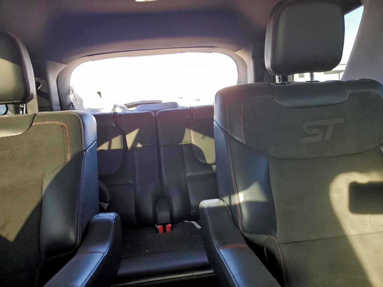 2025 FORD EXPLORER ST photo 10