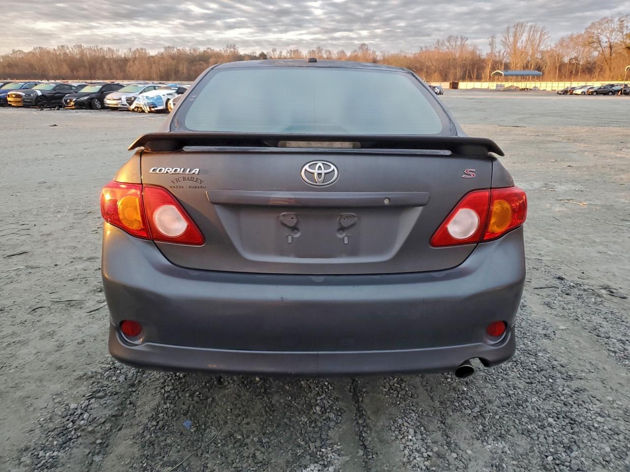 2010 TOYOTA COROLLA BASE photo 6
