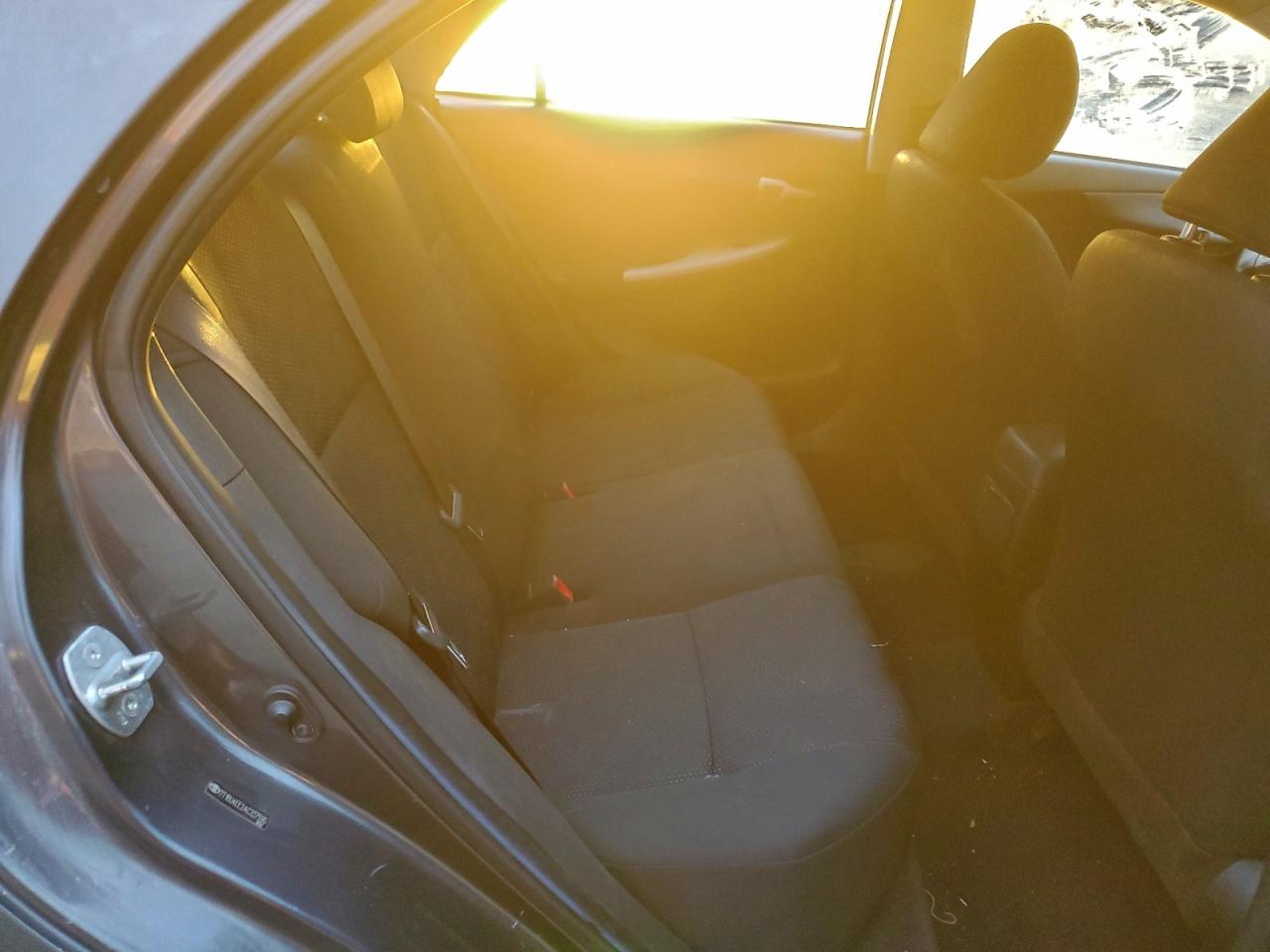 2010 TOYOTA COROLLA BASE photo 10