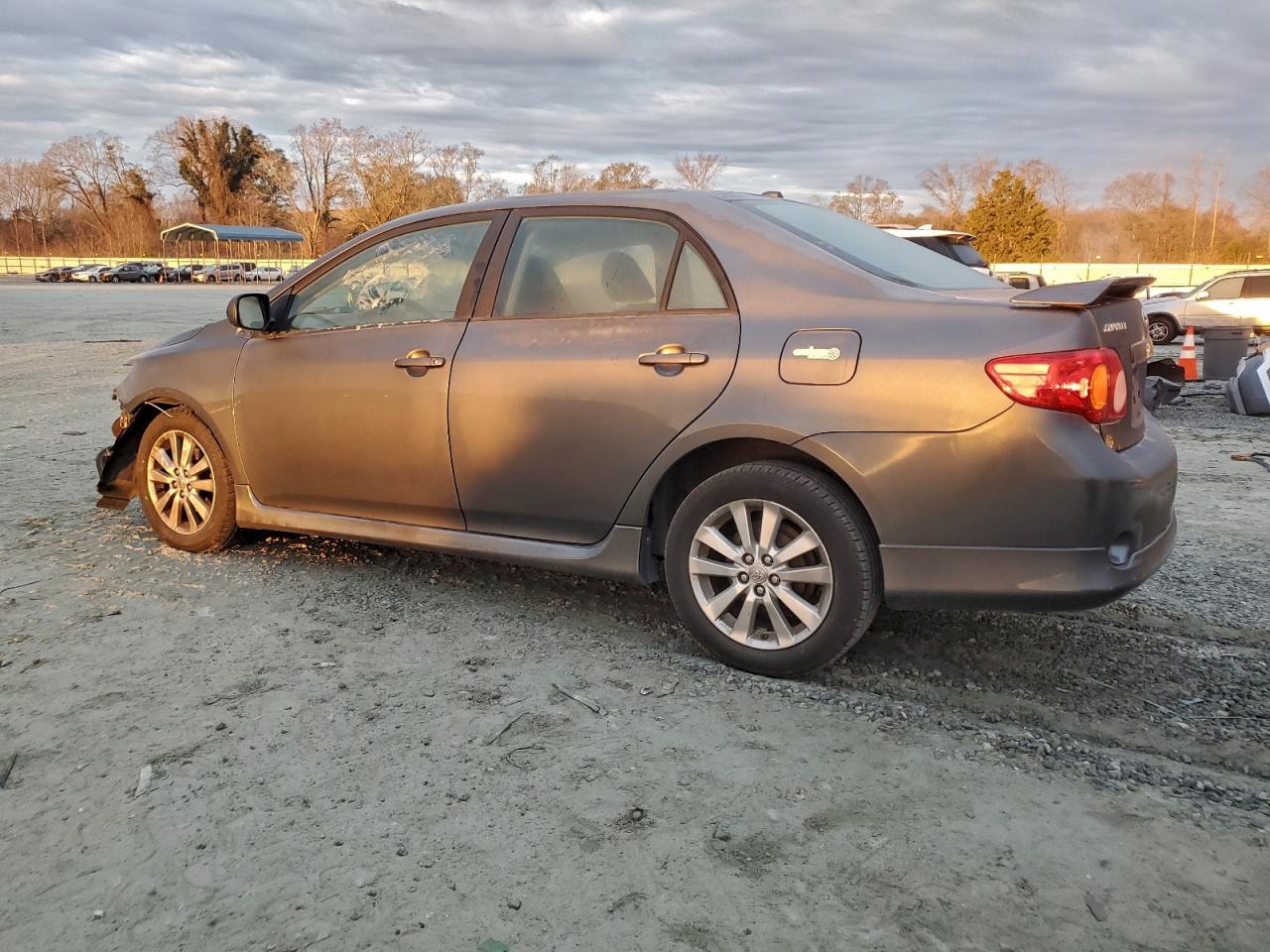 2010 TOYOTA COROLLA BASE photo 2