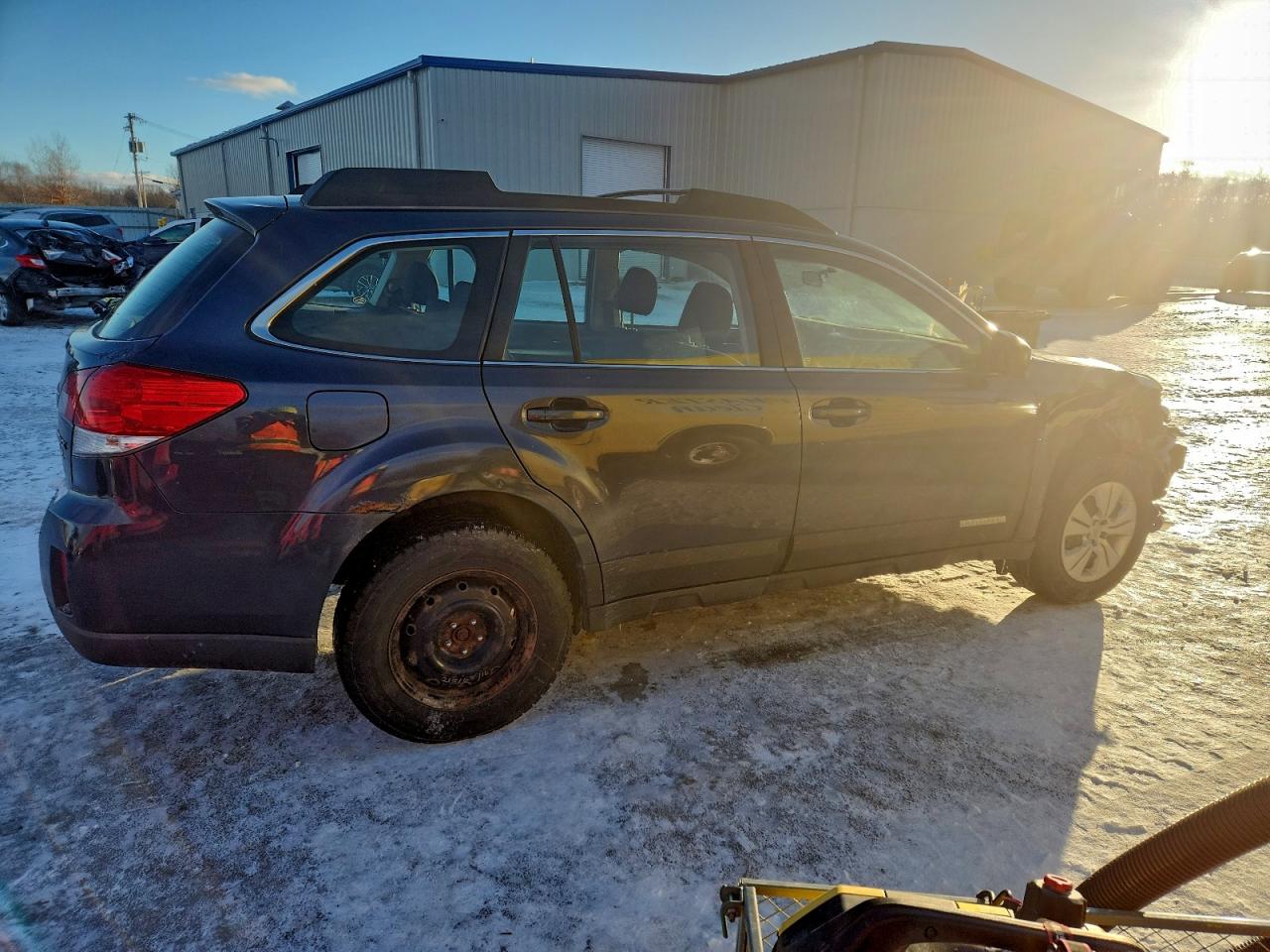 2011 SUBARU OUTBACK 2.5I photo 3