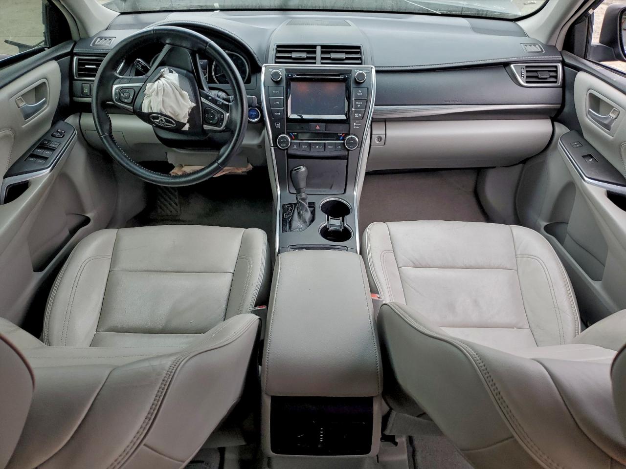 2015 TOYOTA CAMRY HYBRID photo 8