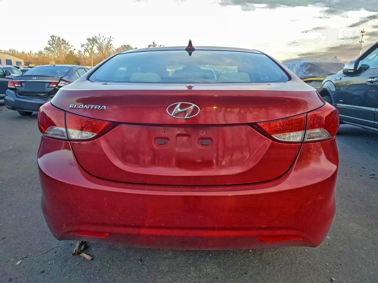 2012 HYUNDAI ELANTRA GLS photo 6