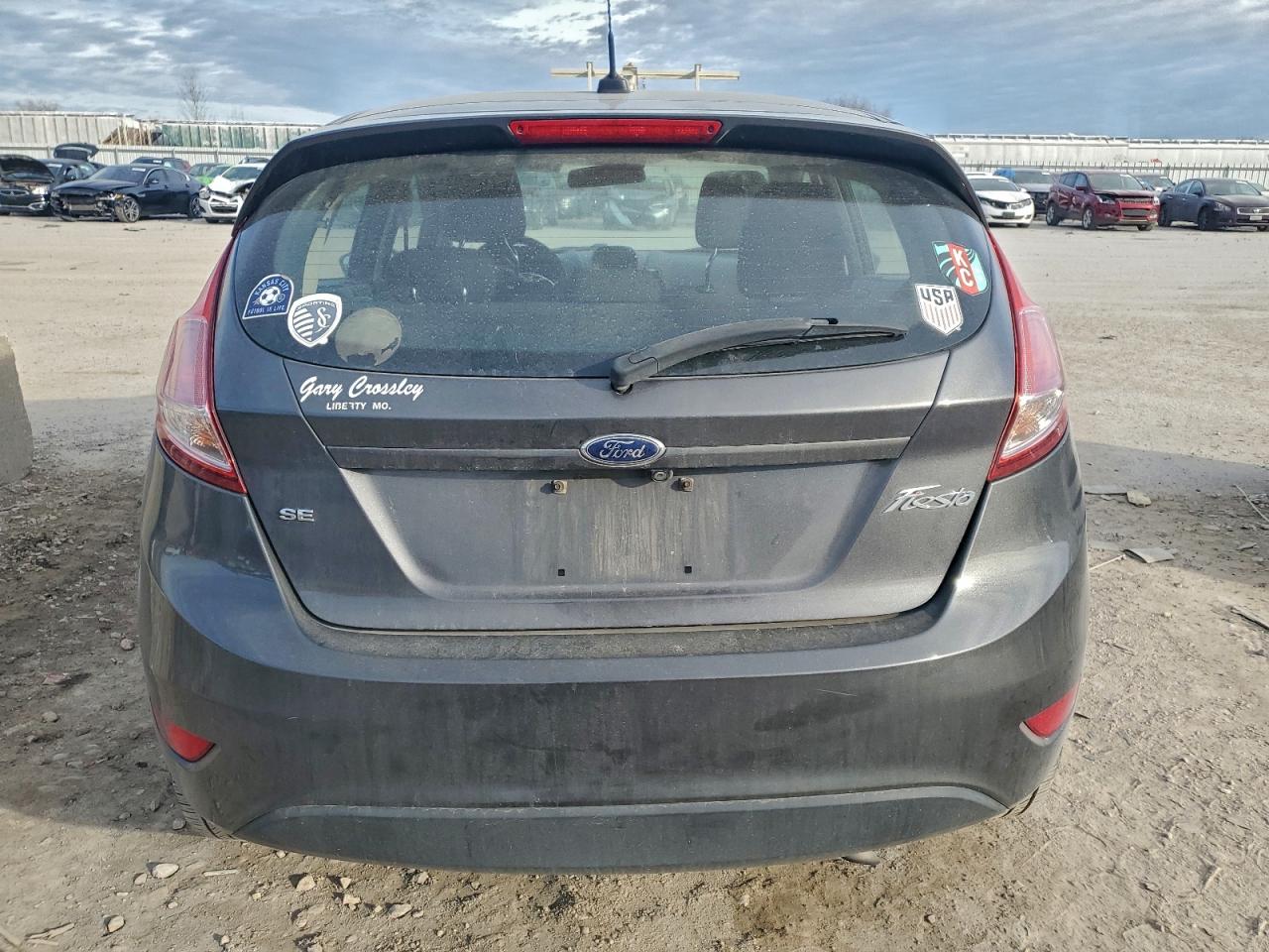 2018 FORD FIESTA SE photo 6