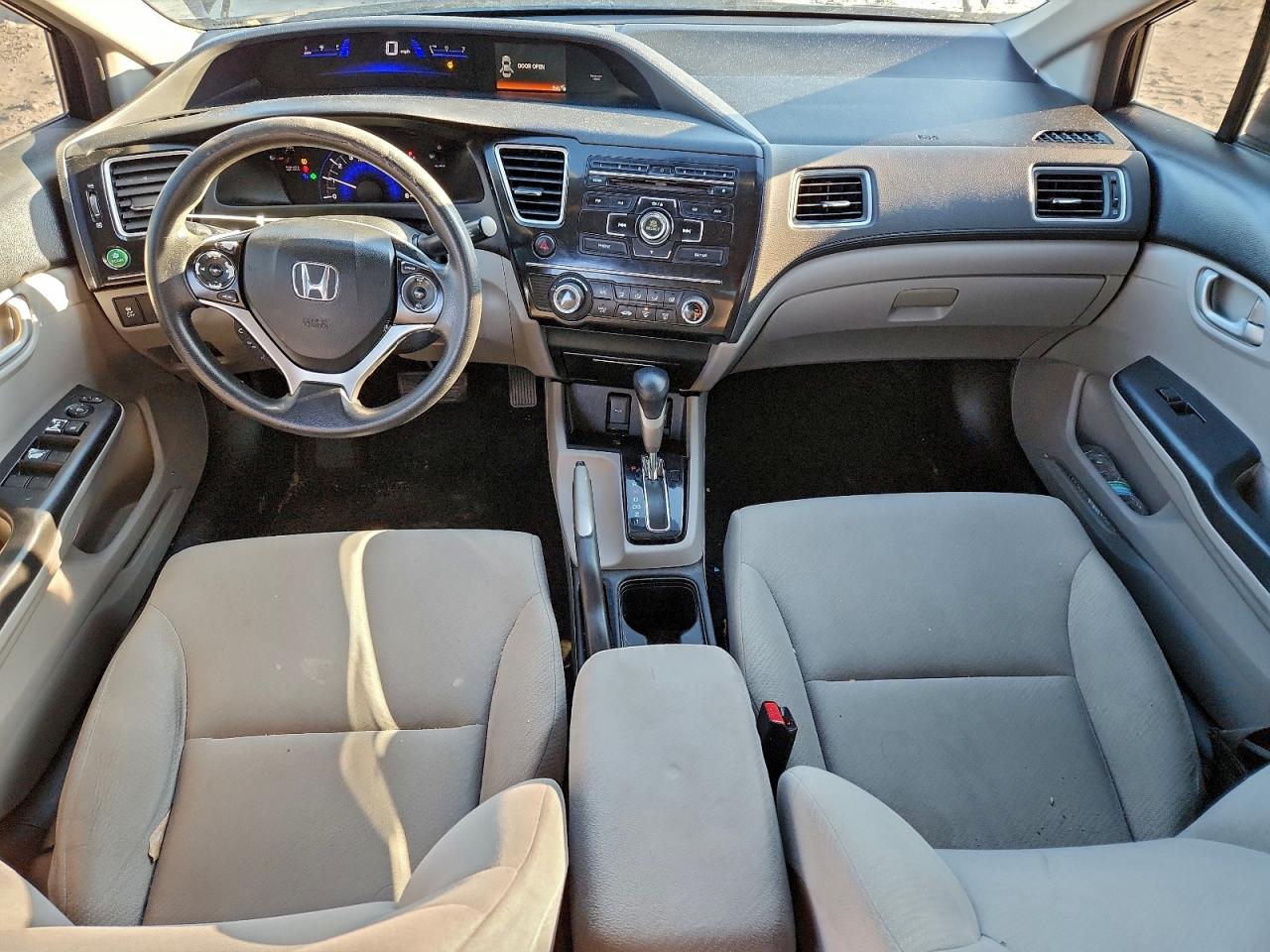 2013 HONDA CIVIC LX photo 8