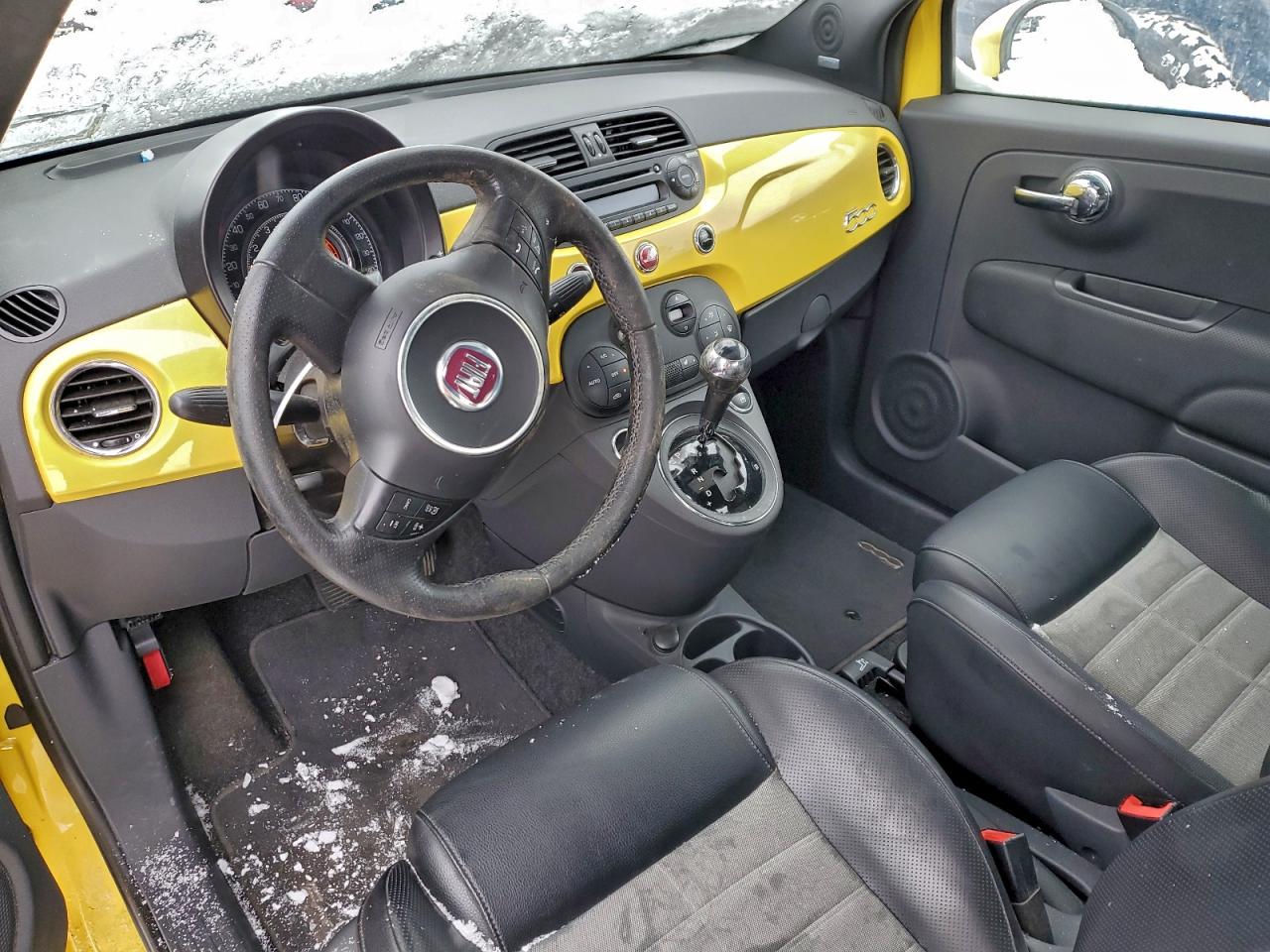 2012 FIAT 500 photo 8