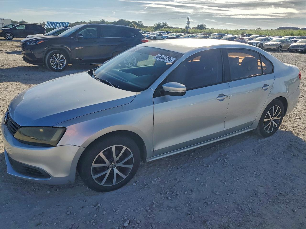 2011 VOLKSWAGEN JETTA
