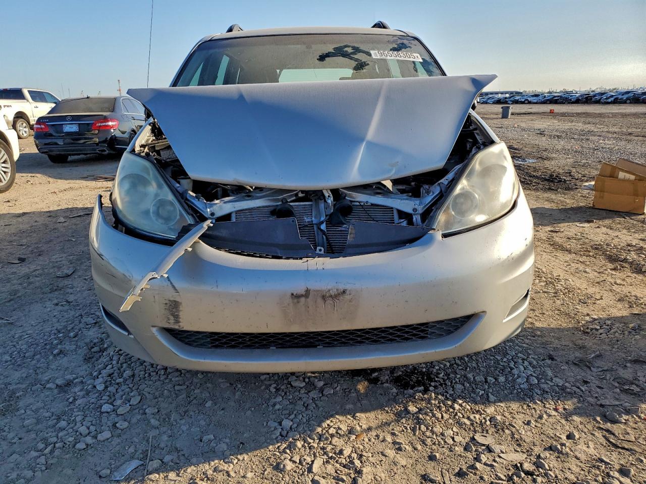 2007 TOYOTA SIENNA photo 5