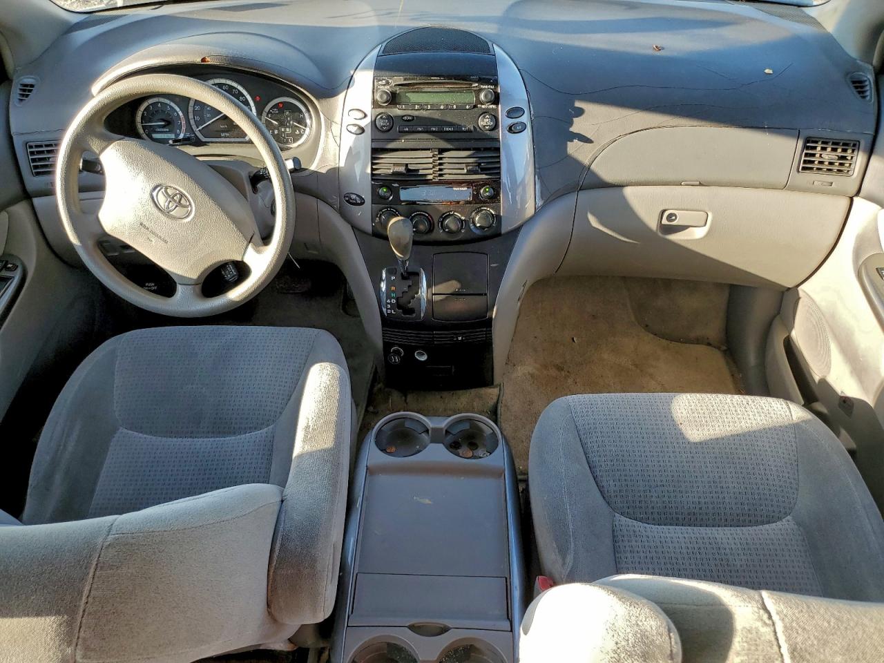 2007 TOYOTA SIENNA photo 8
