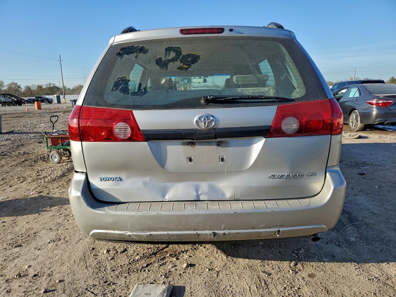 2007 TOYOTA SIENNA photo 6