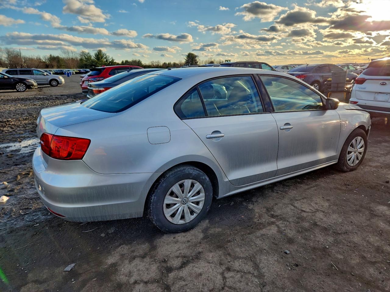 2013 VOLKSWAGEN JETTA BASE photo 3