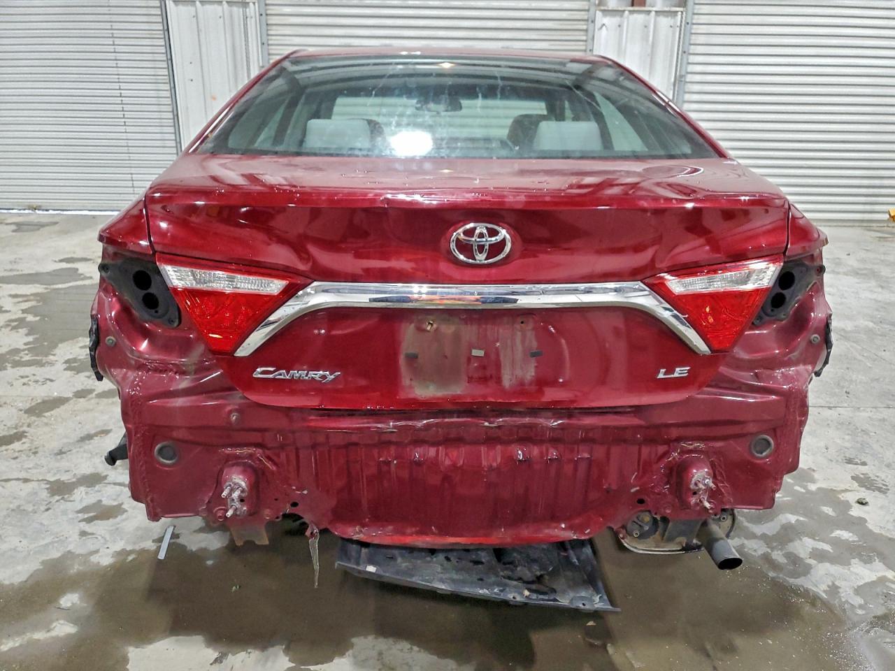 2017 TOYOTA CAMRY LE photo 6