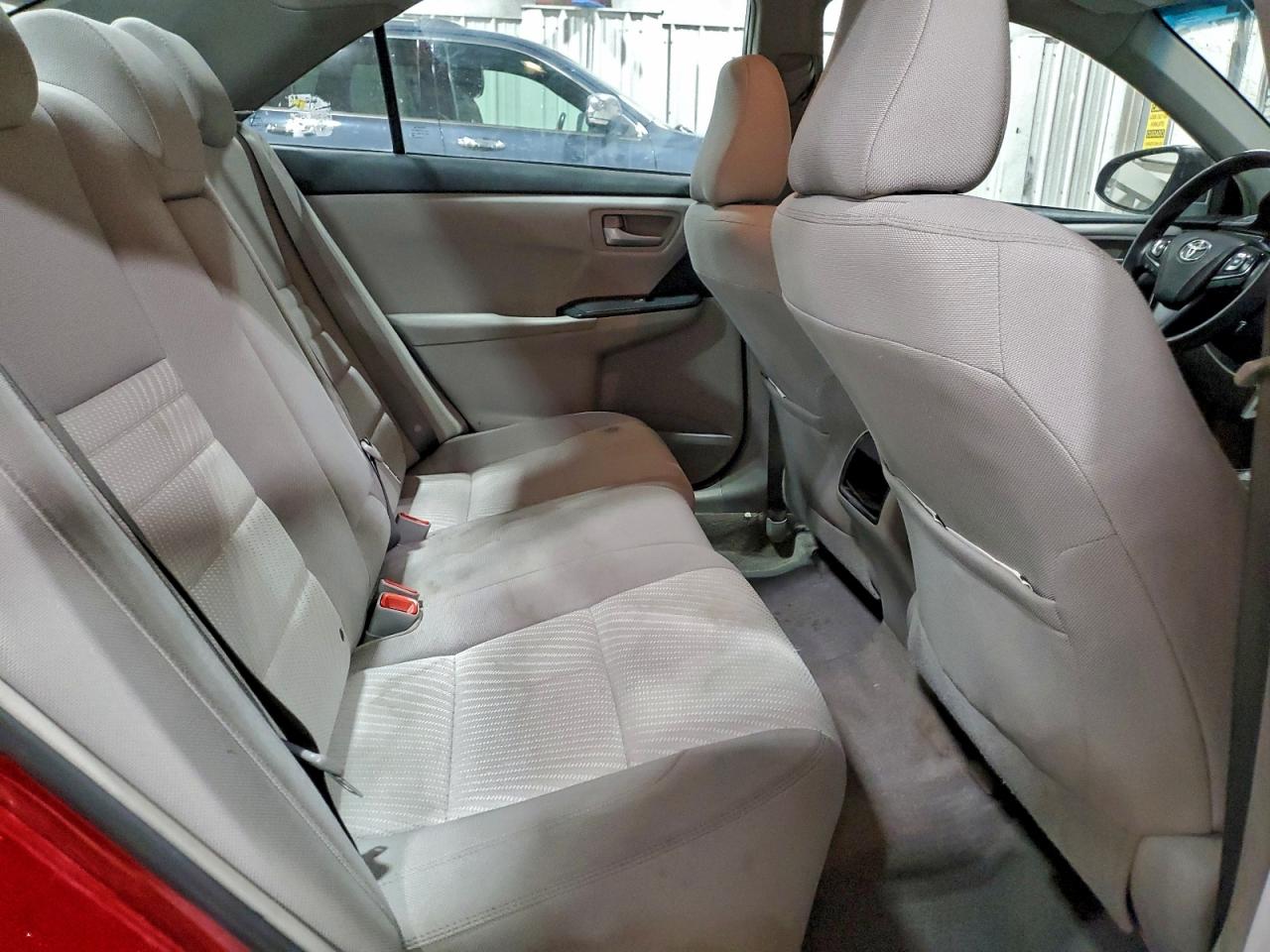 2017 TOYOTA CAMRY LE photo 10