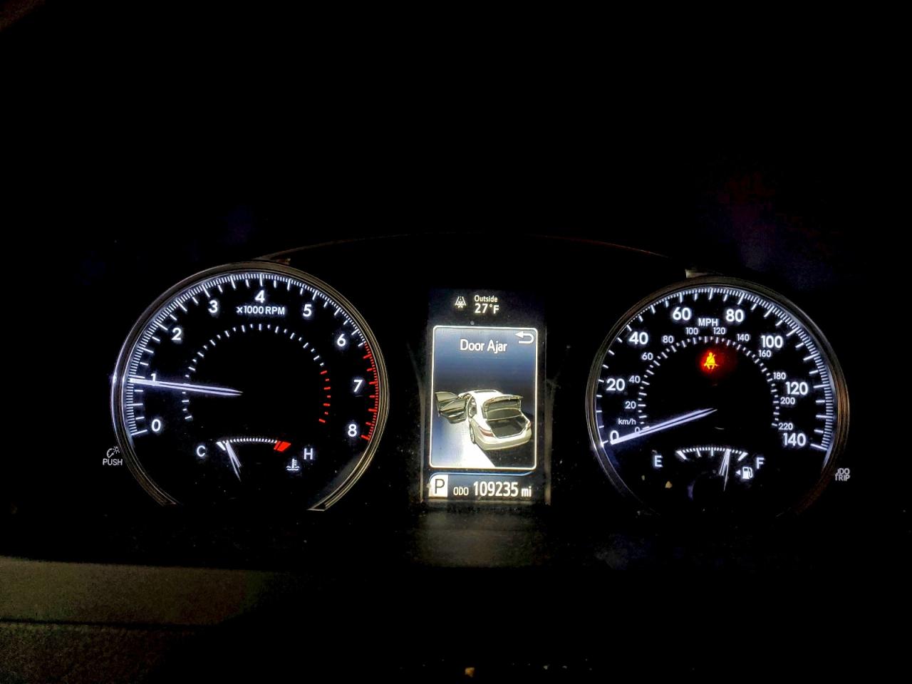 2017 TOYOTA CAMRY LE photo 9