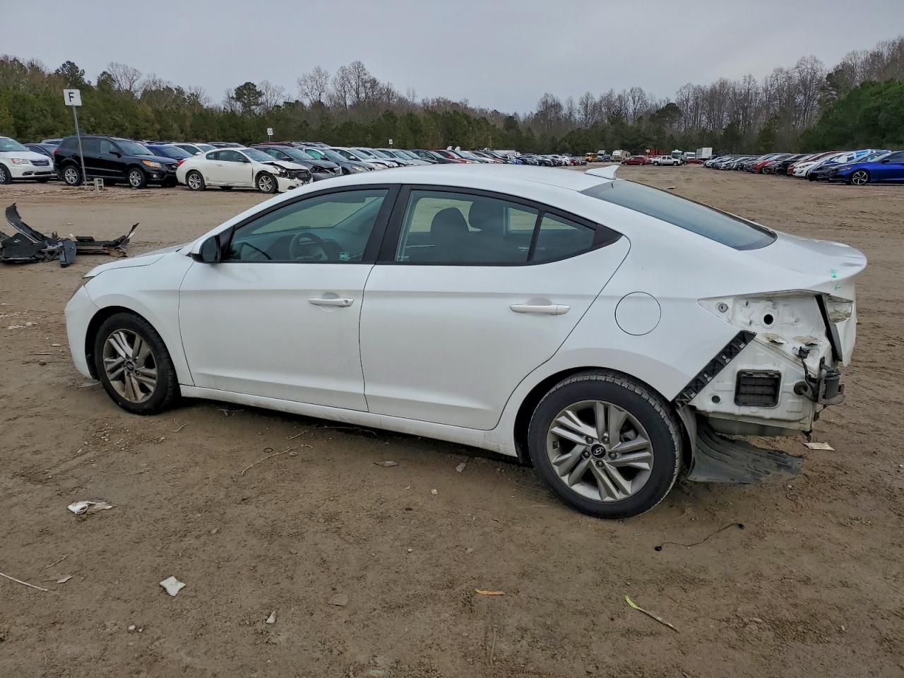 2020 HYUNDAI ELANTRA SEL photo 2