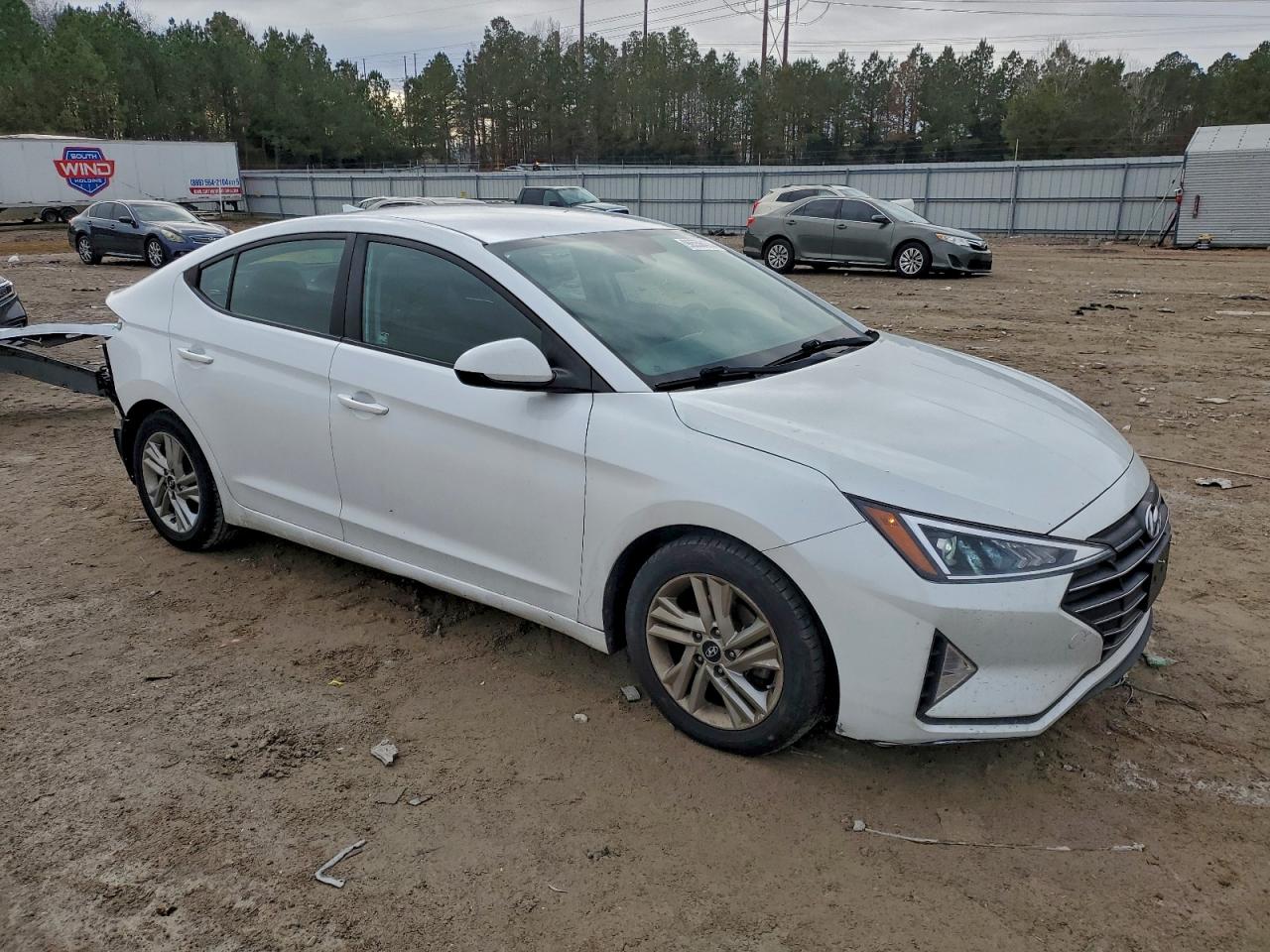 2020 HYUNDAI ELANTRA SEL photo 4