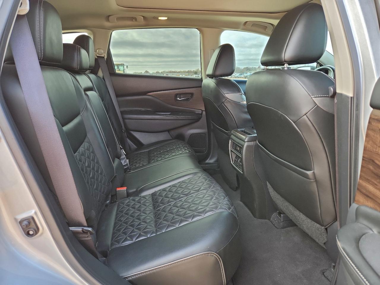 2020 NISSAN MURANO PLATINUM photo 11