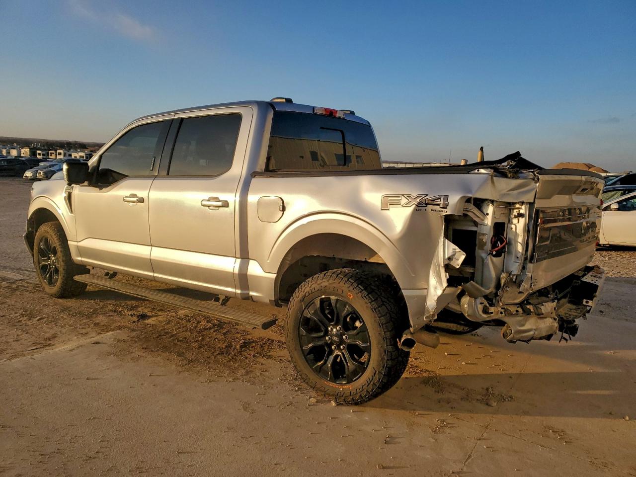 2022 FORD F150 SUPERCREW photo 2