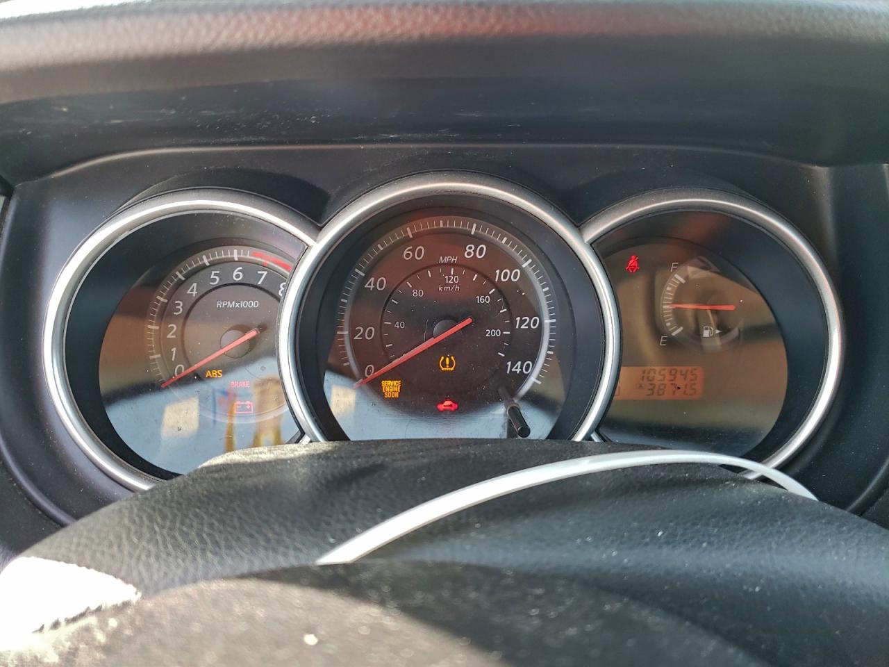 2011 NISSAN VERSA S photo 9