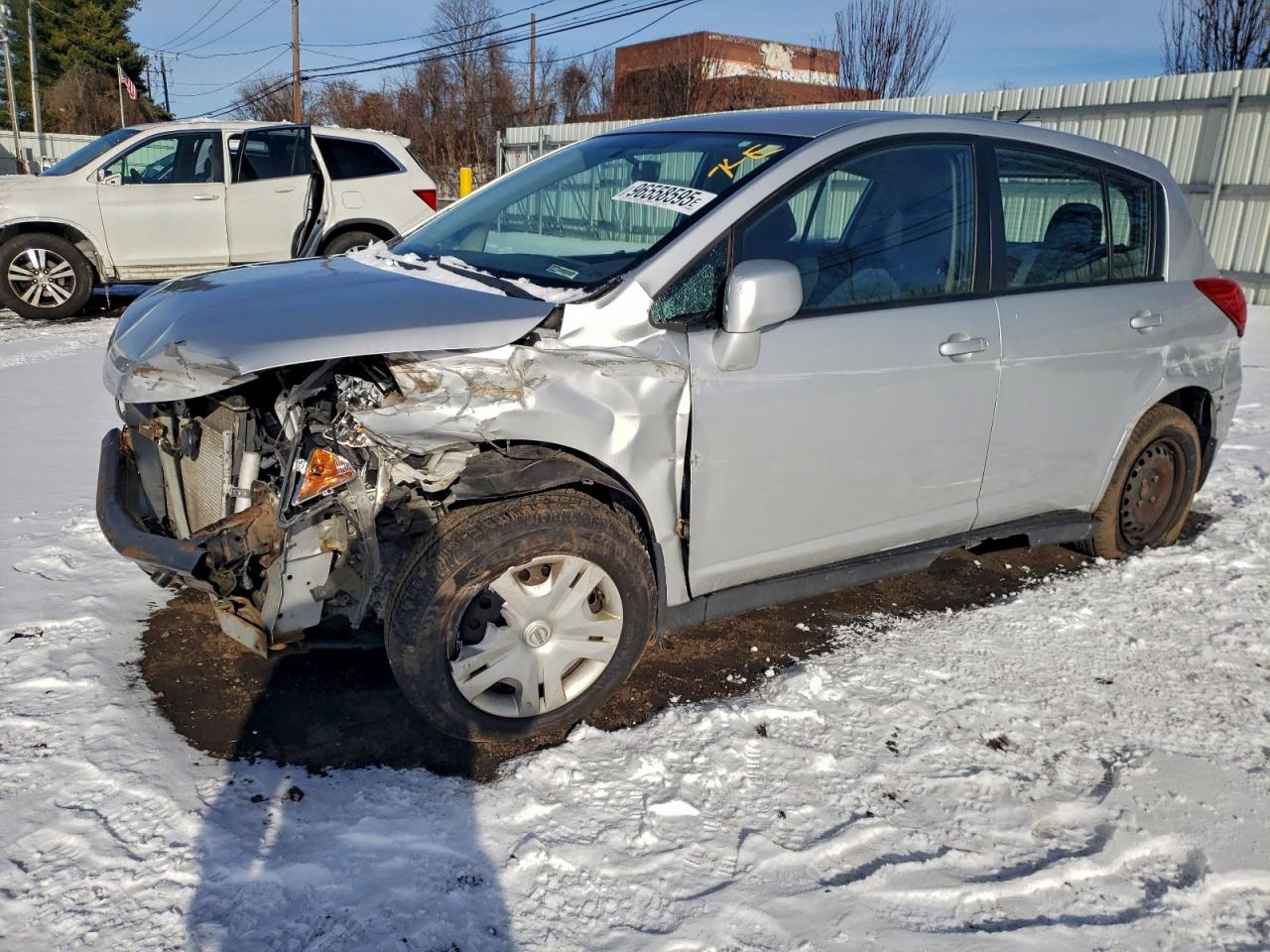 2011 NISSAN VERSA