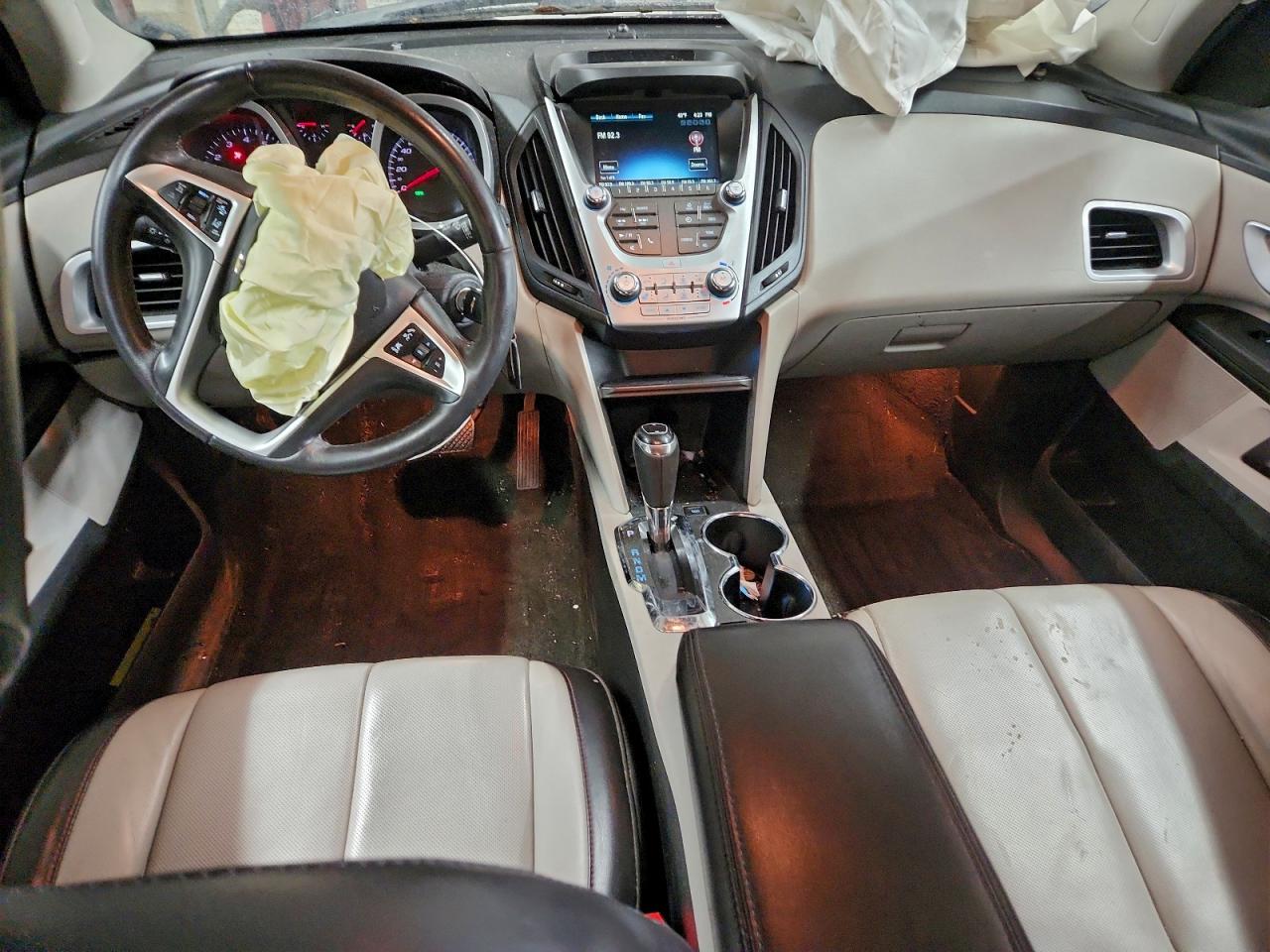 2017 CHEVROLET EQUINOX PREMIER photo 8