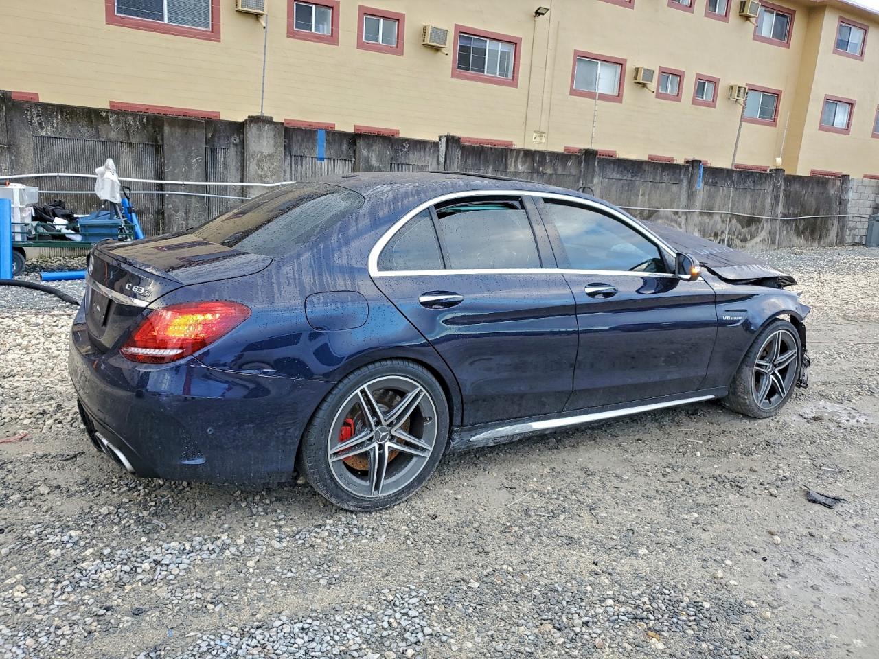 2019 MERCEDES-BENZ C 63 AMG-S photo 3