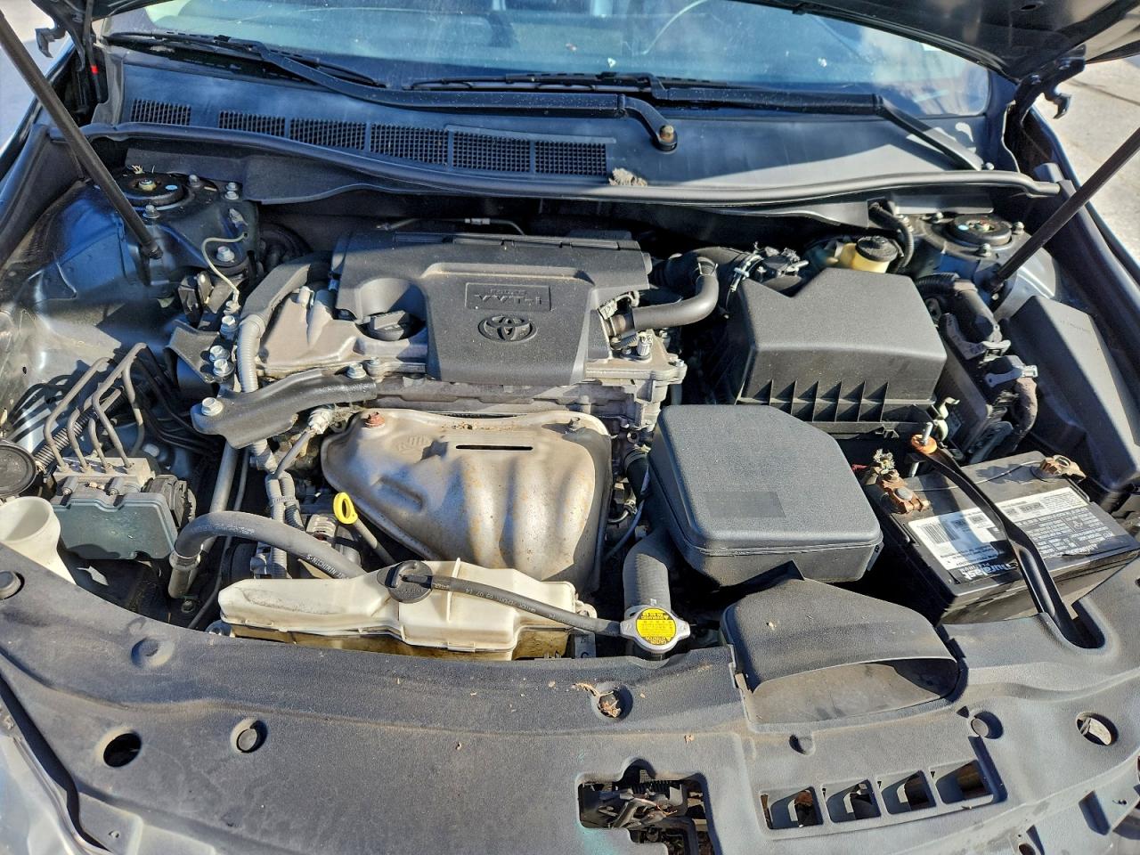 2015 TOYOTA CAMRY LE photo 11