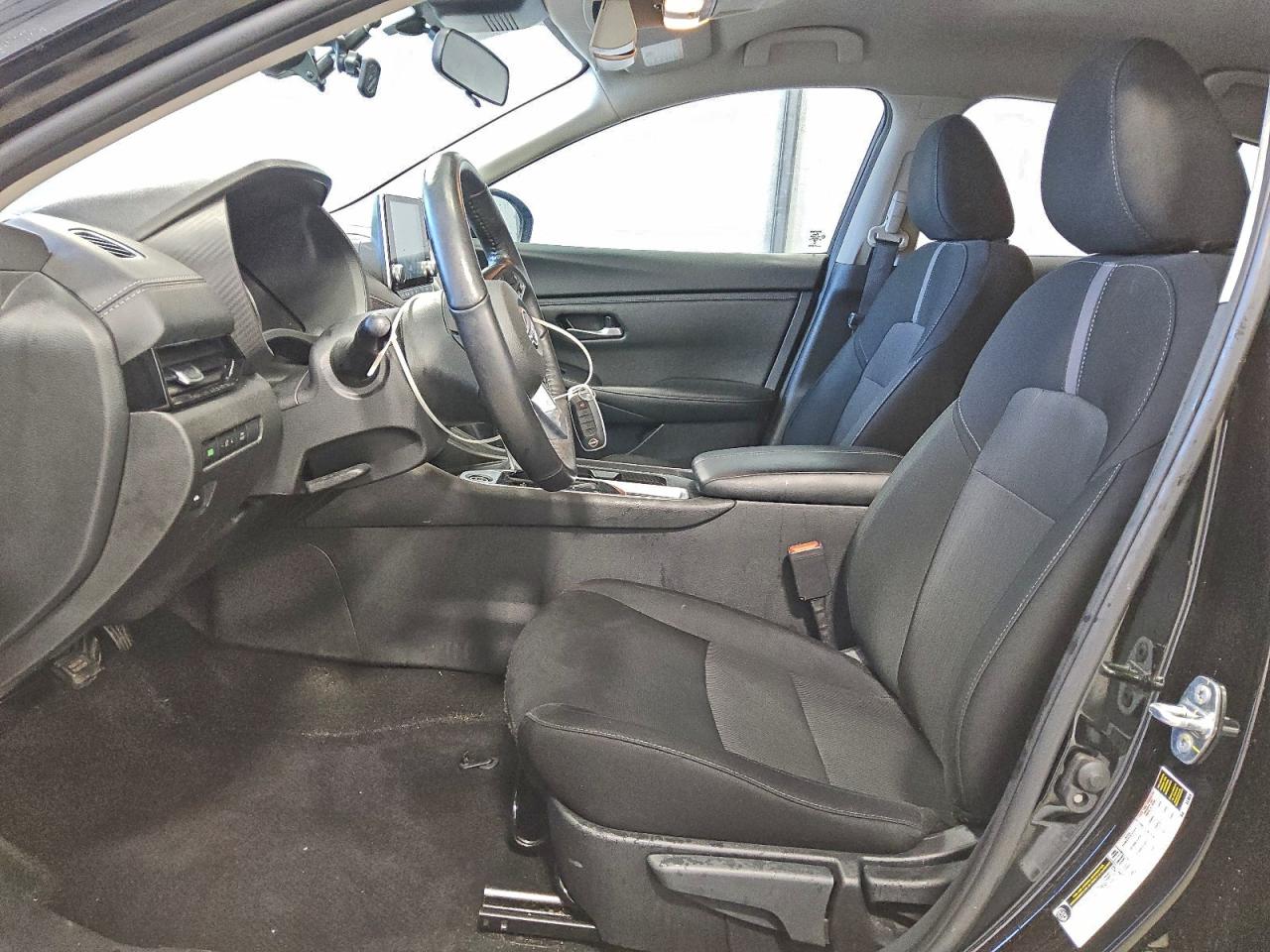 2025 NISSAN SENTRA SV photo 13