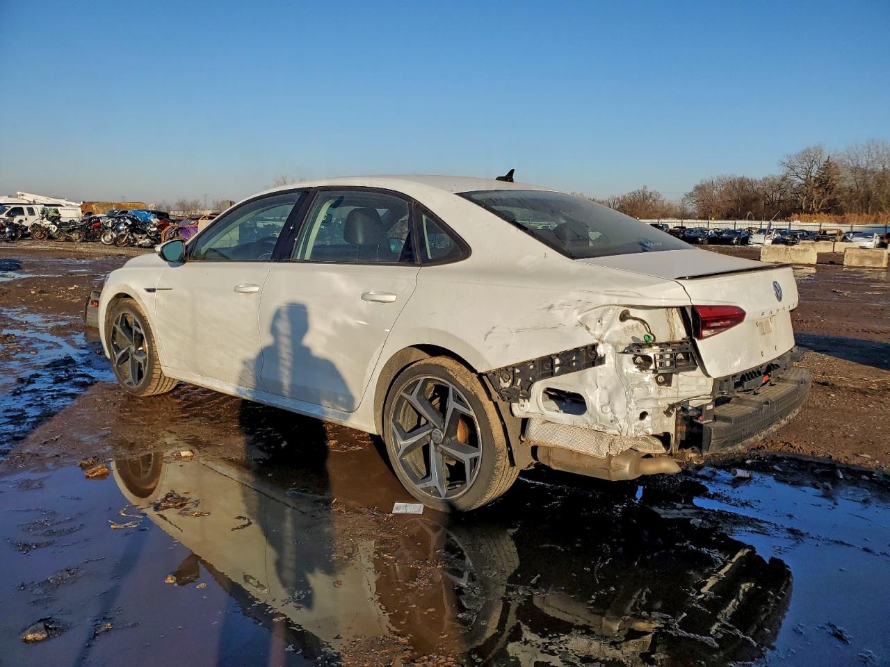 2020 VOLKSWAGEN PASSAT R-LINE photo 3