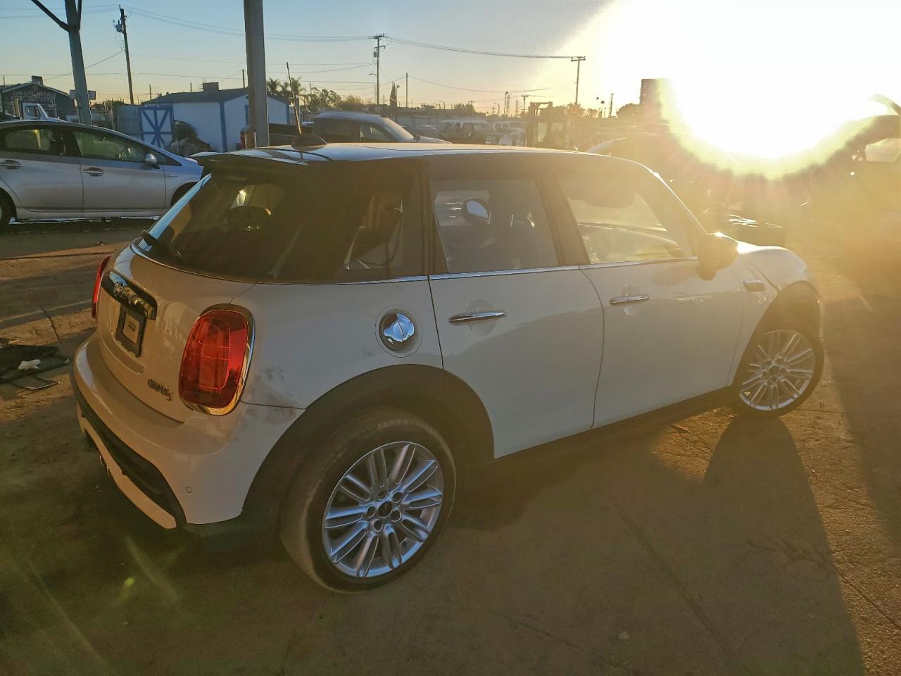 2023 MINI COOPER S photo 3