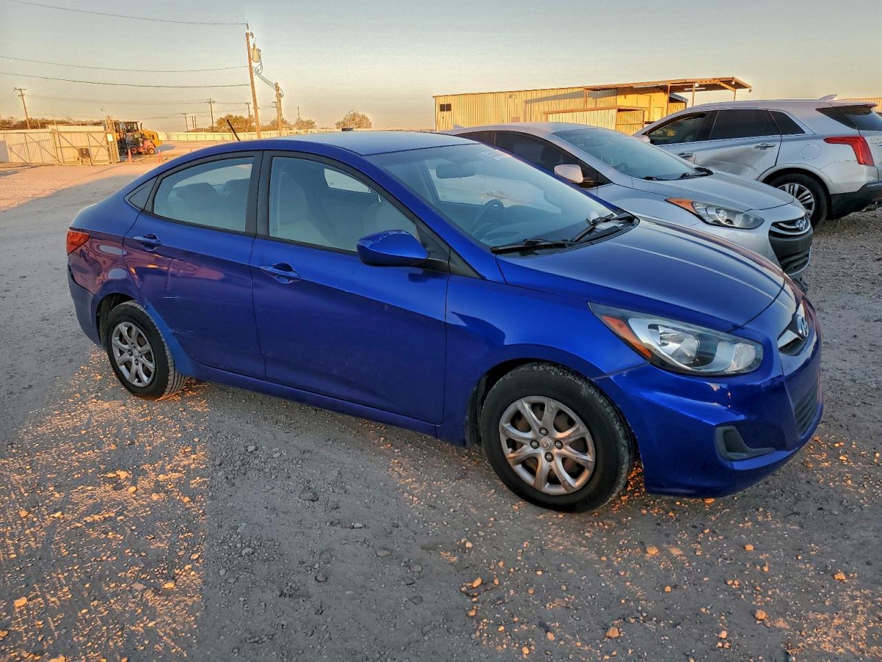 2014 HYUNDAI ACCENT GLS photo 4
